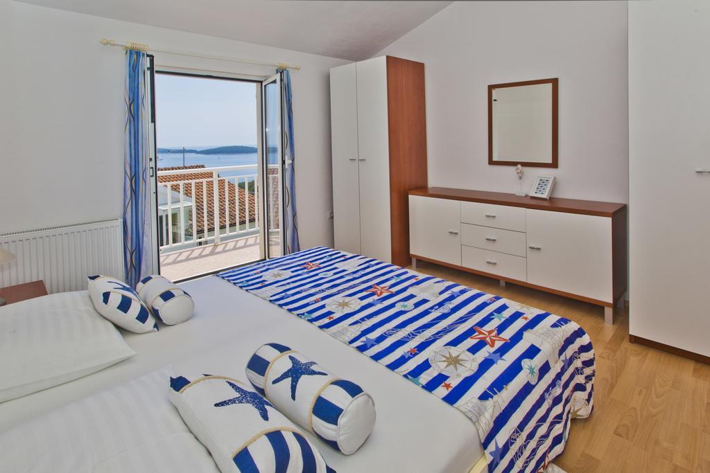 Apartments Roso - Zf Hvar Хвар Екстериор снимка