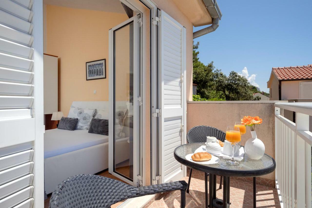 Apartments Roso - Zf Hvar Хвар Екстериор снимка