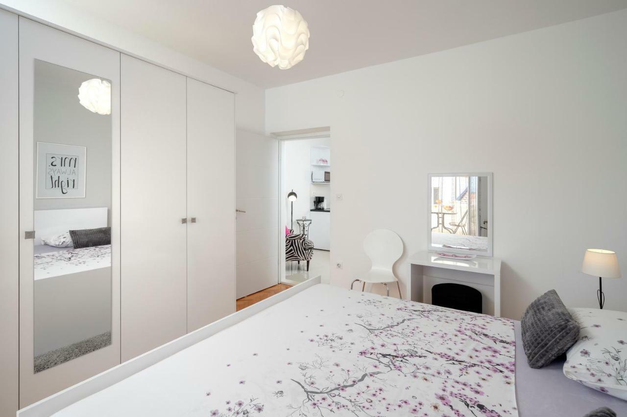 Apartments Roso - Zf Hvar Хвар Екстериор снимка